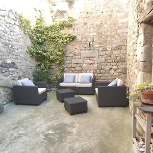 Au Coeur Du Village- Ref12 Appartement